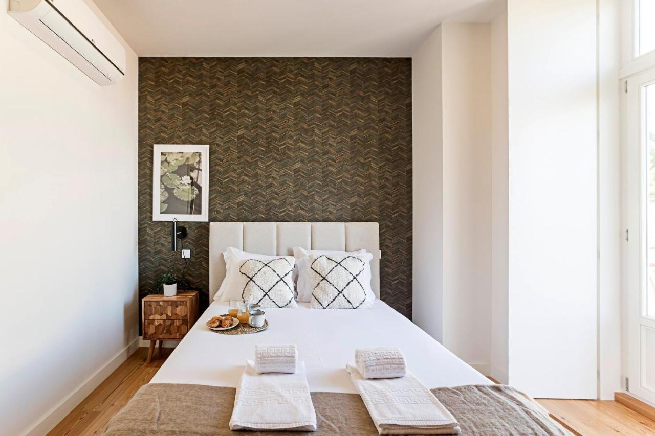 Stunning Duplex Near River By Lovelystay Porto Exterior foto